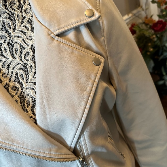 Leather Jacket - Picture 3 of 8